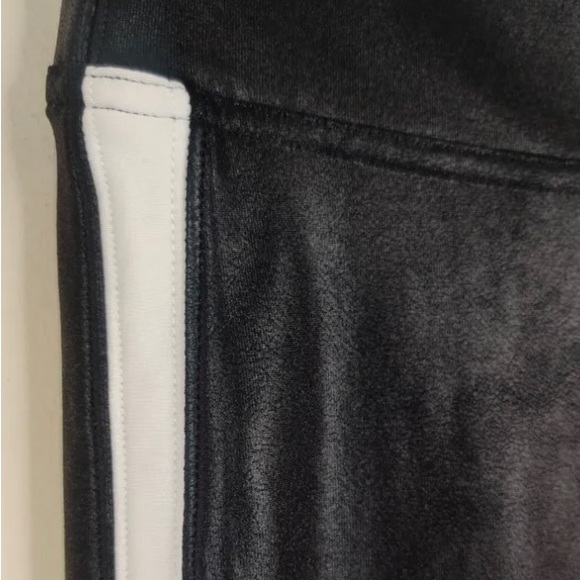 Tuxedo Striped Spanx - Picture 3 of 4